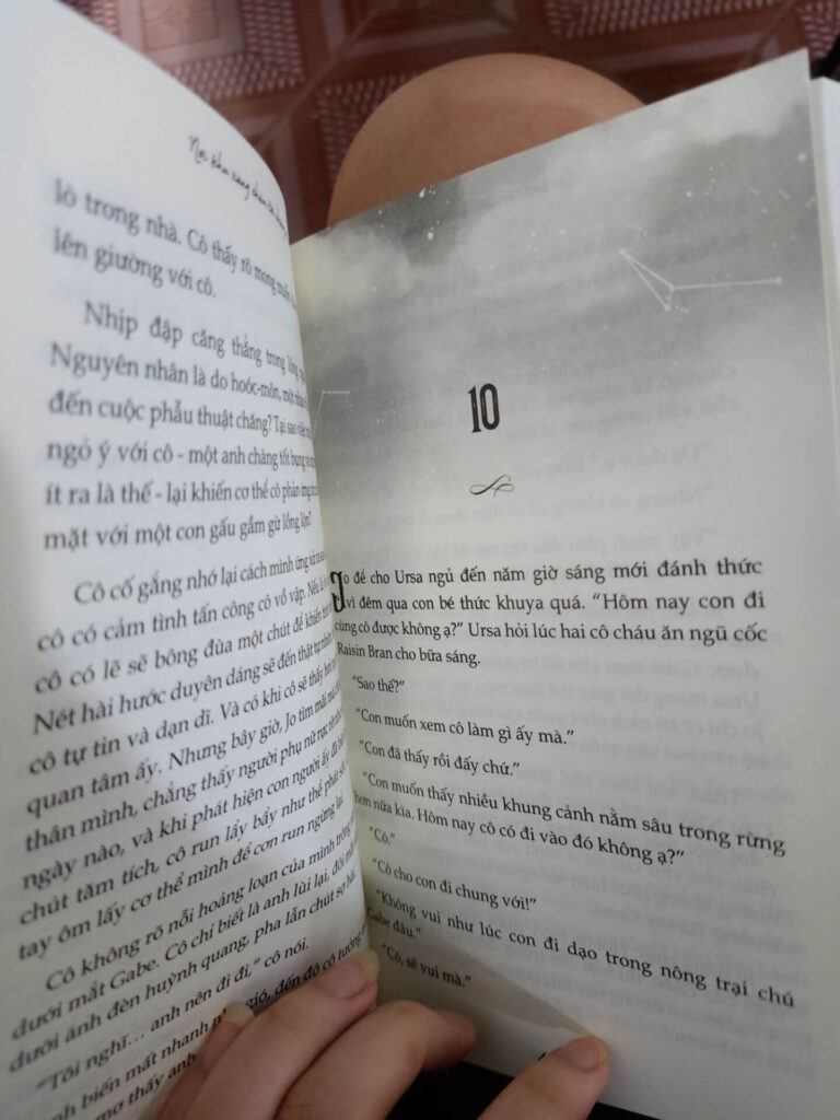 Review sách Nơi Khu Rừng Chạm Tới Những Vì Sao