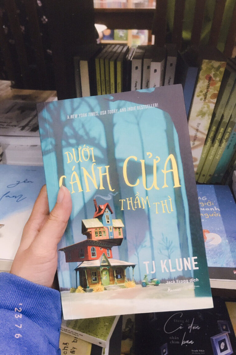 Dưới Cánh Cửa Thầm Thì – Cái Chết Không Hẳn Kết Thúc Một Cuộc Đời